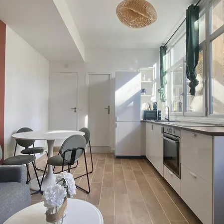 Confortable Proche Grands Boulevard 4p Parigi